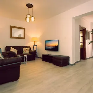 Alhaurin Old Town, Casa Flamingo, 2 Bed Apartment